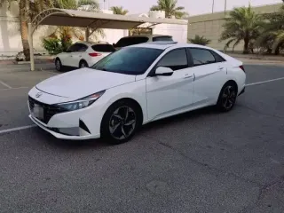 Hyundai Elantra 2022 — Auto Trader UAE