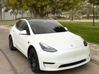 Tesla Model Y 2022 — Auto Trader UAE