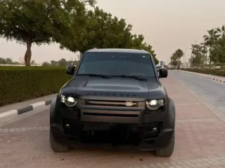 Land Rover Defender HSE 2024 — Auto Trader UAE