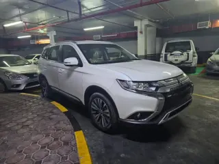 Mitsubishi Outlander 2023 — Auto Trader UAE