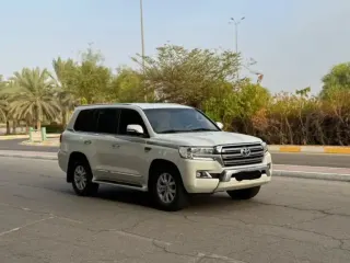 Toyota Land Cruiser 2017 — Auto Trader UAE