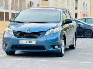 Toyota Sienna 2013 — Auto Trader UAE