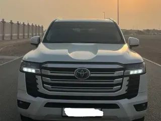 Toyota Land Cruiser GXR 2022 — Auto Trader UAE