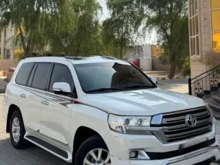 Toyota Land Cruiser GXR 2018 — Auto Trader UAE