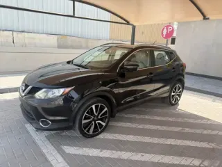 Nissan Rogue SL 2017 — Auto Trader UAE
