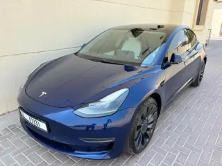 Tesla Model 3 2021 — Auto Trader UAE