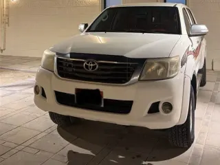 Toyota Hilux 2013 — Auto Trader UAE