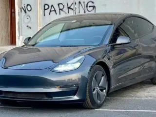 Tesla Model 3 2023 — Auto Trader UAE