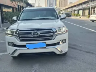 Toyota Land Cruiser GXR 2017 — Auto Trader UAE
