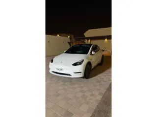 Tesla Model Y 2024 — Auto Trader UAE