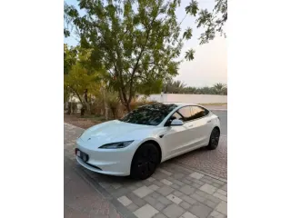 Tesla Model 3 2024 — Auto Trader UAE