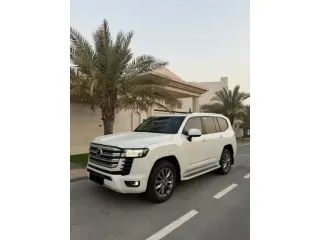 تويوتا لاند كروزر GXR 2026 — Auto Trader UAE