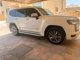 Toyota Land Cruiser 2023 — Auto Trader UAE