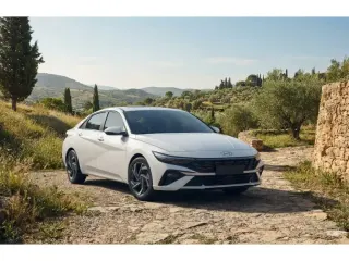 Hyundai Elantra 2025 — Auto Trader UAE