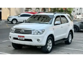 تويوتا فورتشنر 2011 — Auto Trader UAE