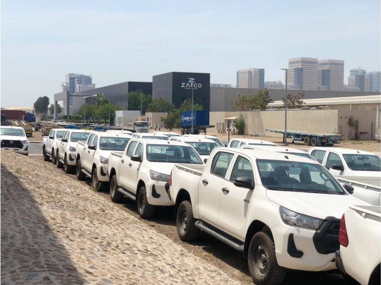 Toyota Hilux 2024 — DubiCars