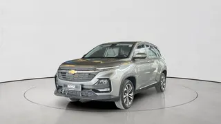 Chevrolet Captiva 2024 — DubiCars