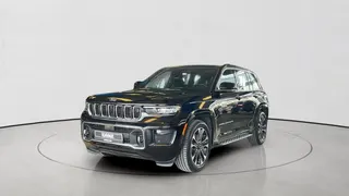 Jeep Grand Cherokee Overland 2023 — DubiCars
