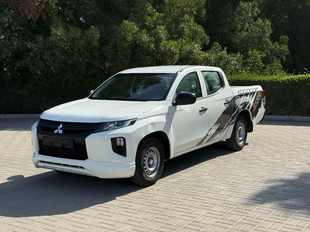 Mitsubishi L200 2021 — DubiCars