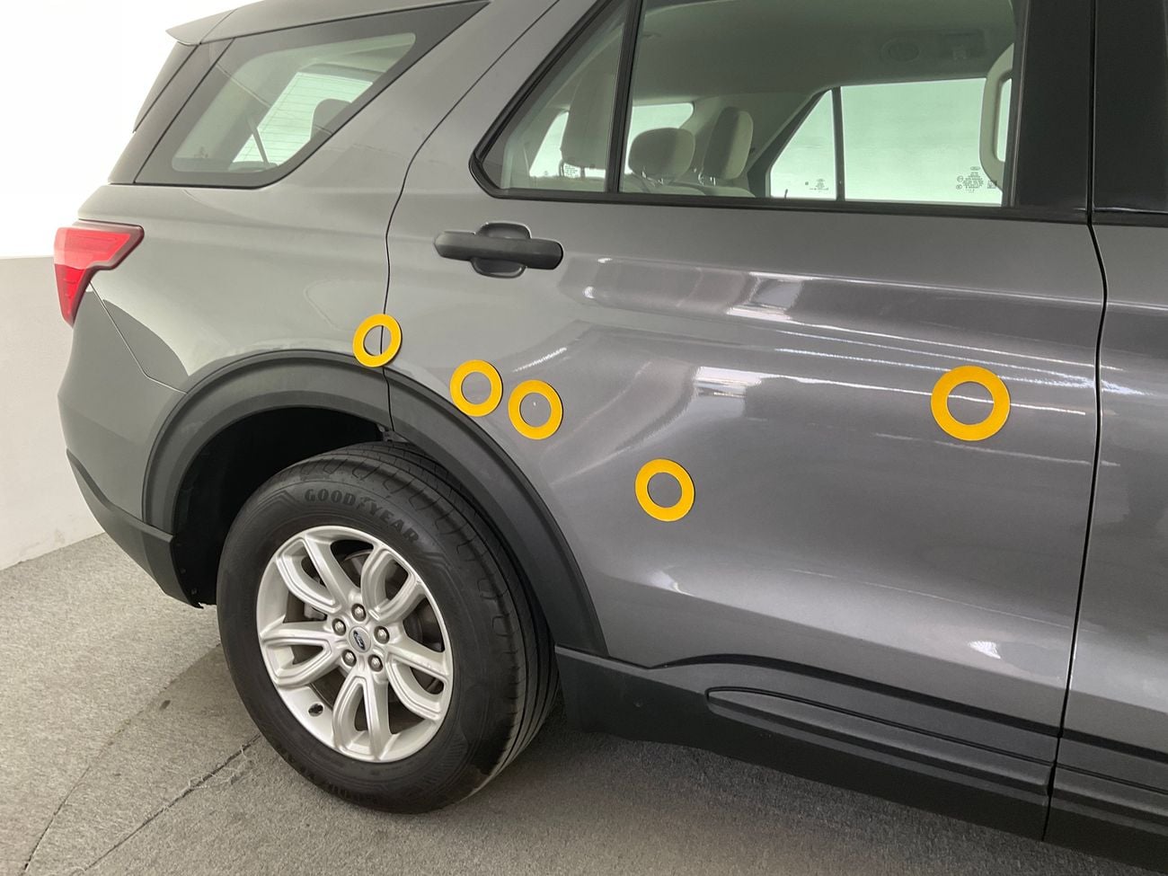 Ford Explorer 2021 — DubiCars