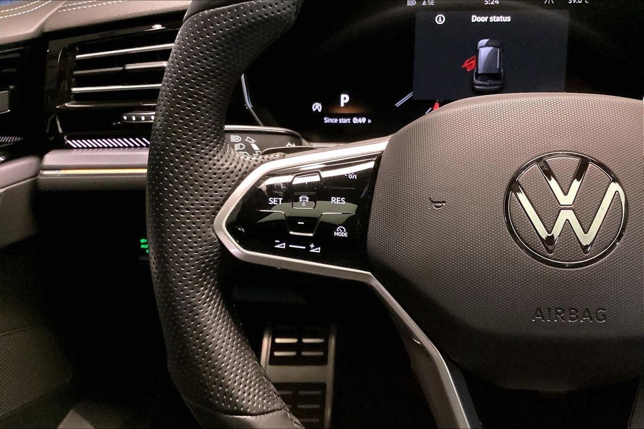 Volkswagen Touareg 2024 — DubiCars