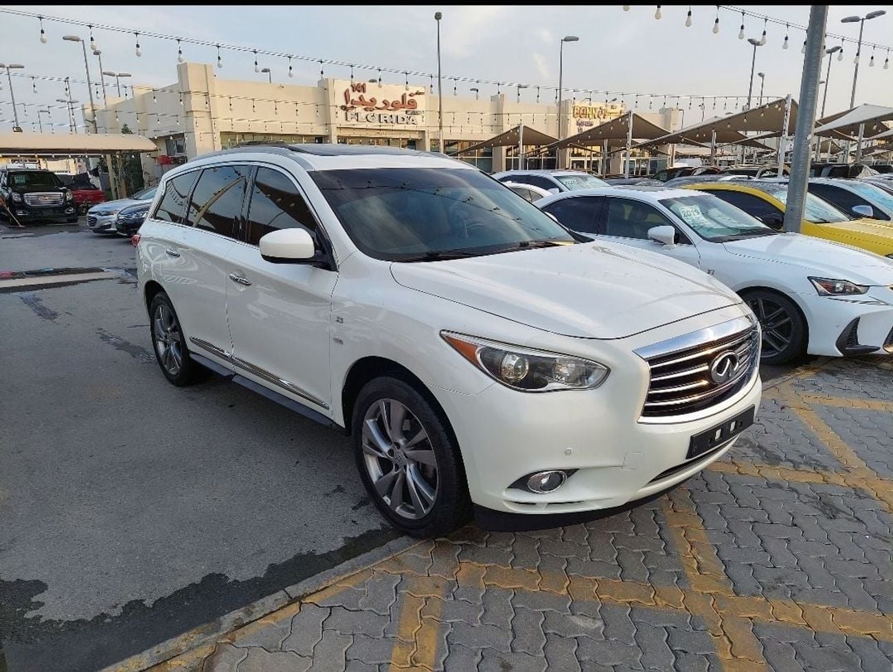 Infiniti QX60 2015 — DubiCars
