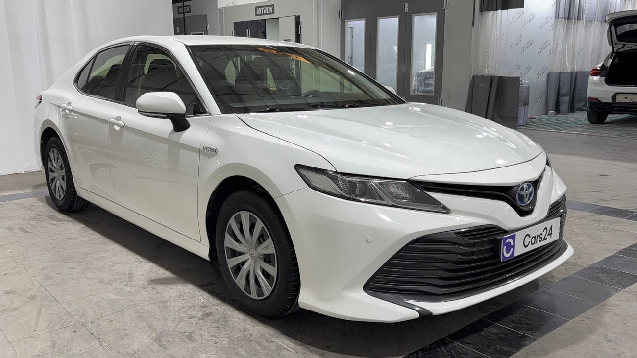 Toyota Camry 2020 — DubiCars