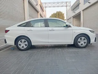 تويوتا يارس 2023