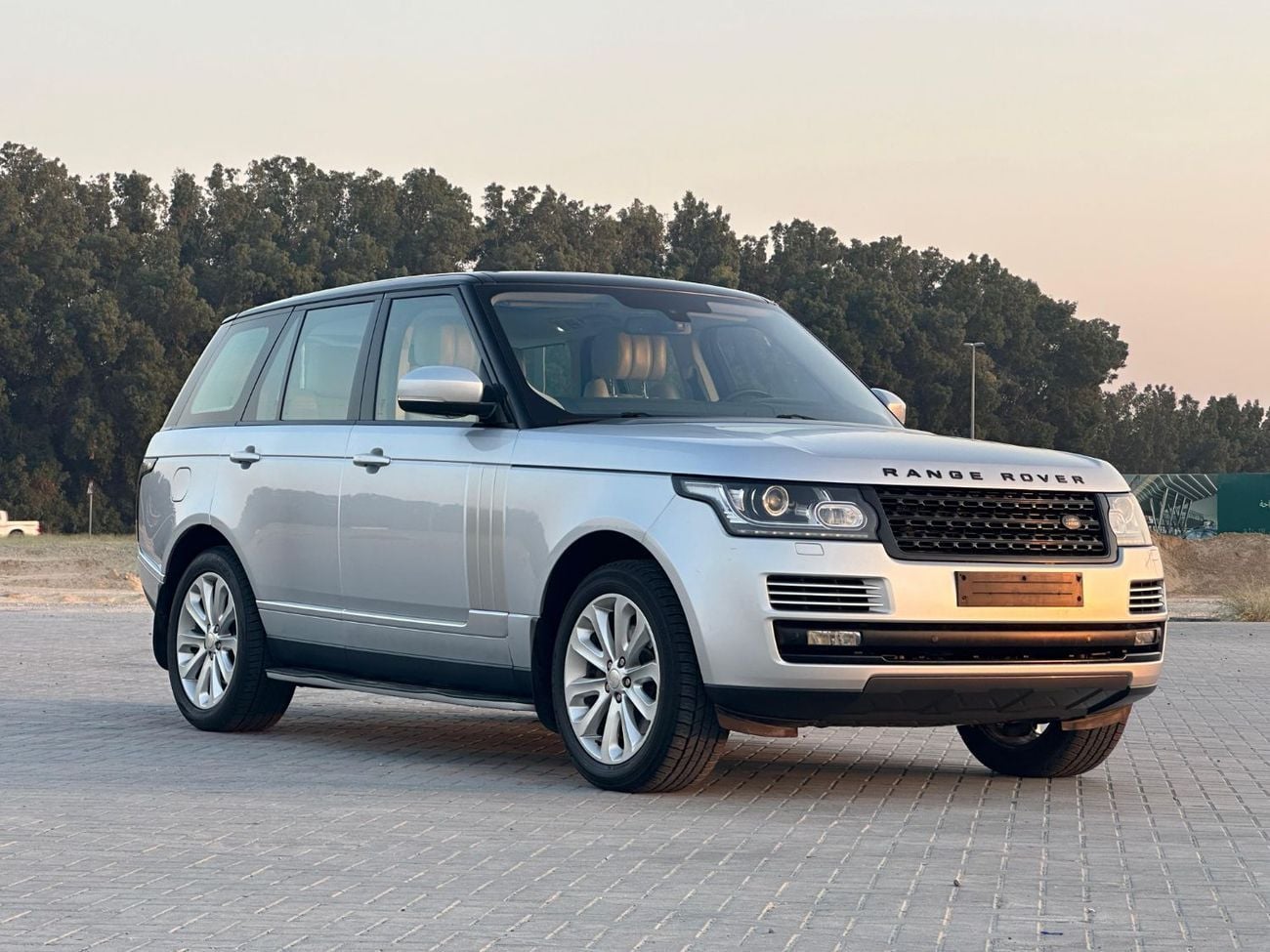 Land Rover Range Rover 2014 — DubiCars