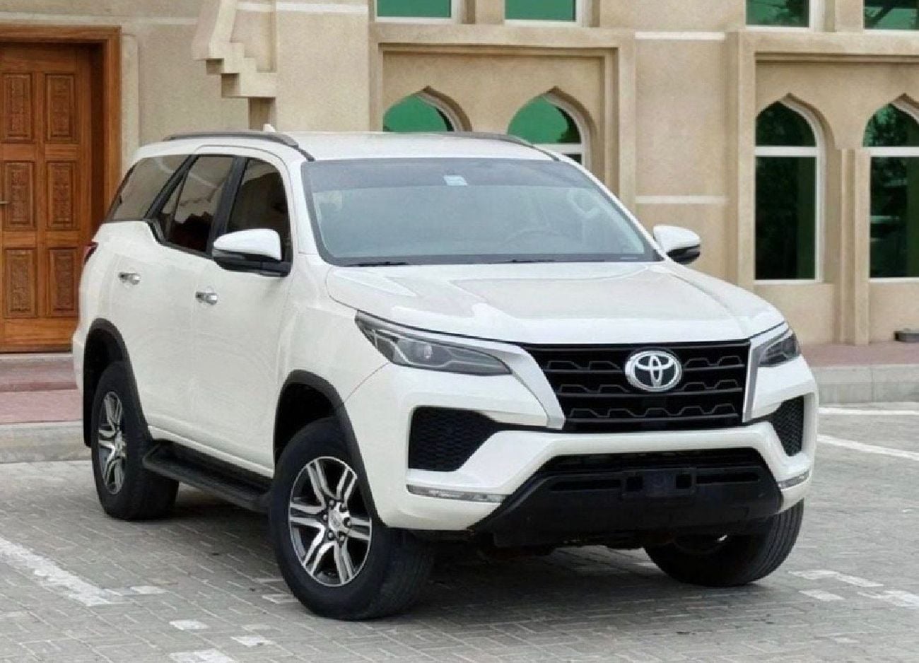 Toyota Fortuner 2022 — DubiCars