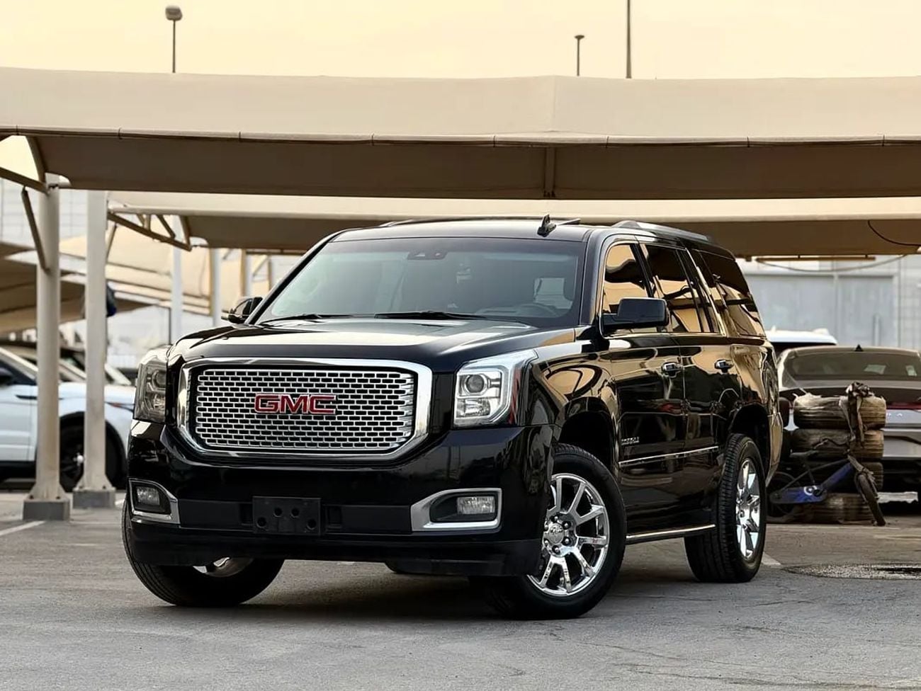 GMC Yukon 2017 — DubiCars