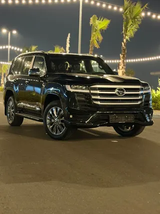 تويوتا لاند كروزر VXR 2026