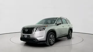 Nissan Pathfinder 2024 — DubiCars