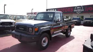 Toyota Land Cruiser Pickup 2025