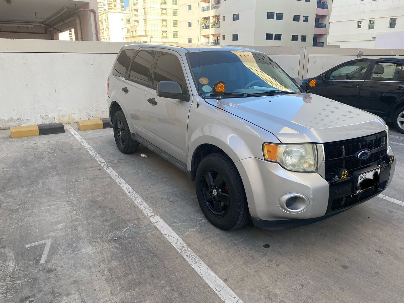 Ford Escape 2009 — DubiCars