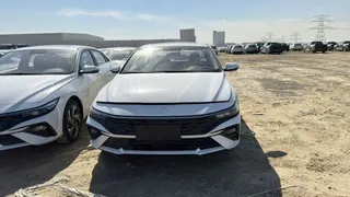 Hyundai Elantra 2025 — DubiCars