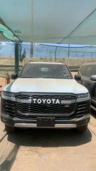 Toyota Land Cruiser GR Sport 2026