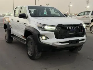 تويوتا هايلكس GR 2025