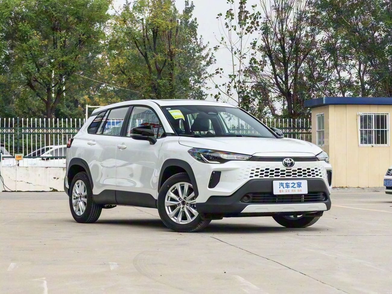 Toyota Corolla Cross 2026 — DubiCars