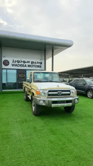 تويوتا Land Cruiser 70 2014