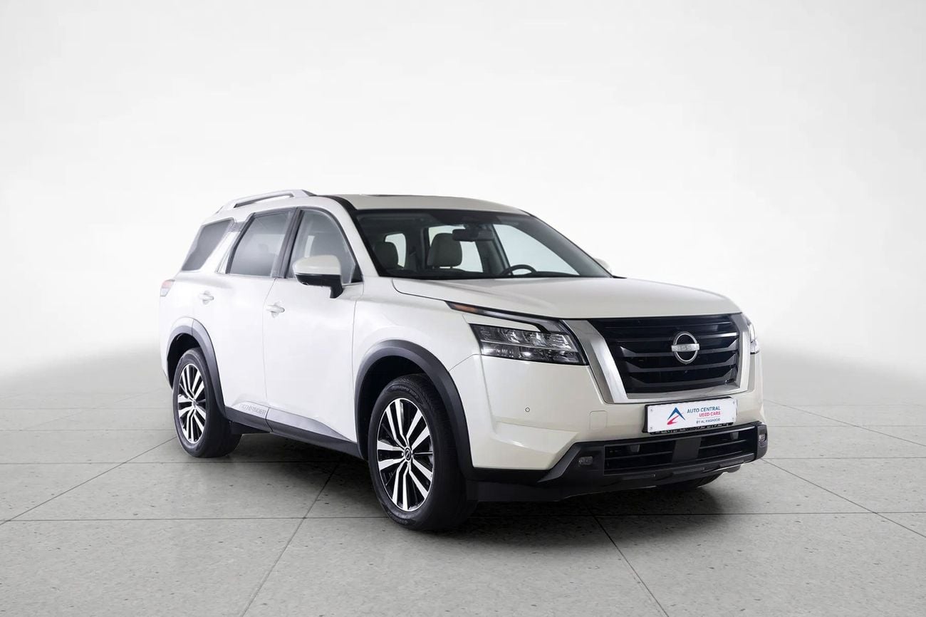 Nissan Pathfinder SV 2024 — DubiCars