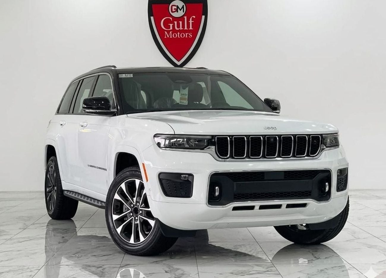 Jeep Grand Cherokee Overland 2024 — DubiCars