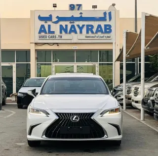 لكزس ES 300 2025
