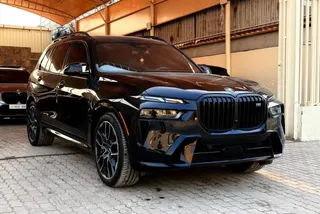 BMW X7 2025