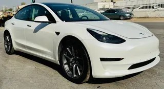 تيسلا Model 3 2022