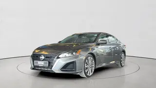 Nissan Altima 2025 — DubiCars