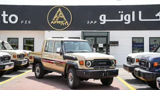 Toyota Land Cruiser Pickup 2025