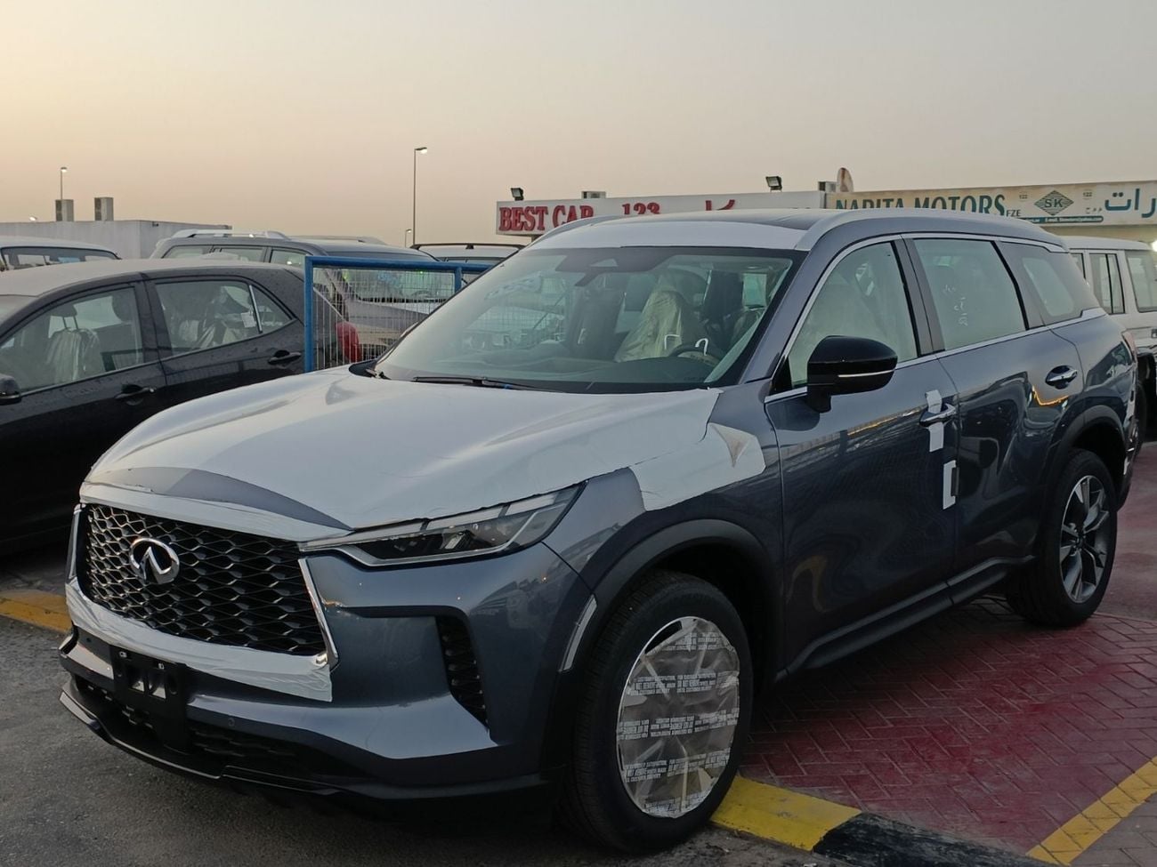 Infiniti QX60 2023 — DubiCars
