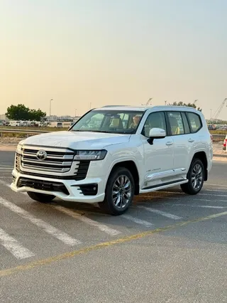 تويوتا لاند كروزر GXR 2026