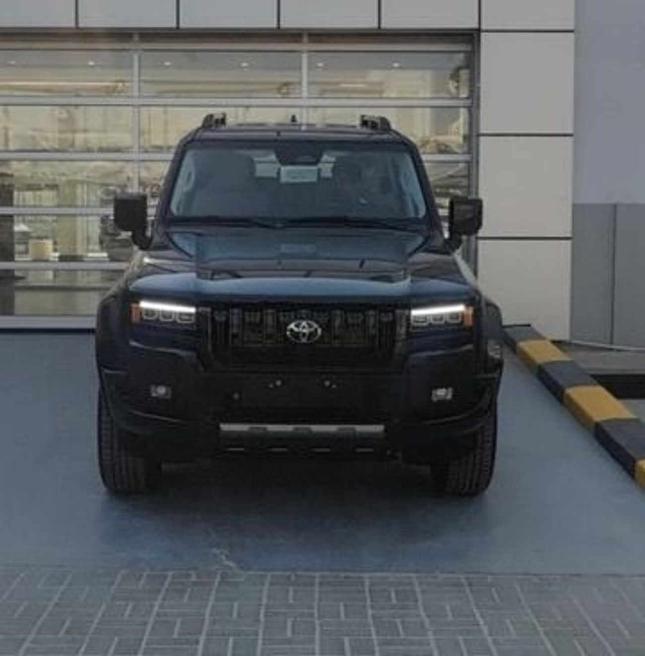 Toyota Prado VXR 2026 — DubiCars